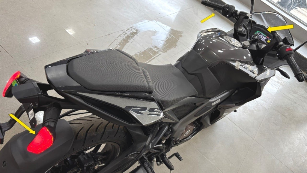Bajaj Pulsar RS200